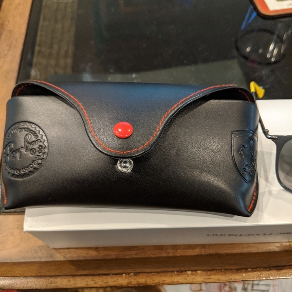 Ray-Bans - Picture 5 of 6